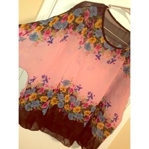 Floral blousy top